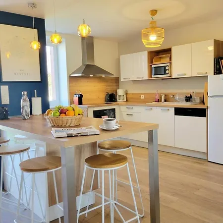 Holiday home Maison Celine - Jardin Clos Et Parking Prive Gratuit